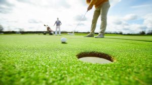 なぜDX？ゴルフ場の利用者数増加から分かるスマホ活用の効果。不動産会社も参入へ